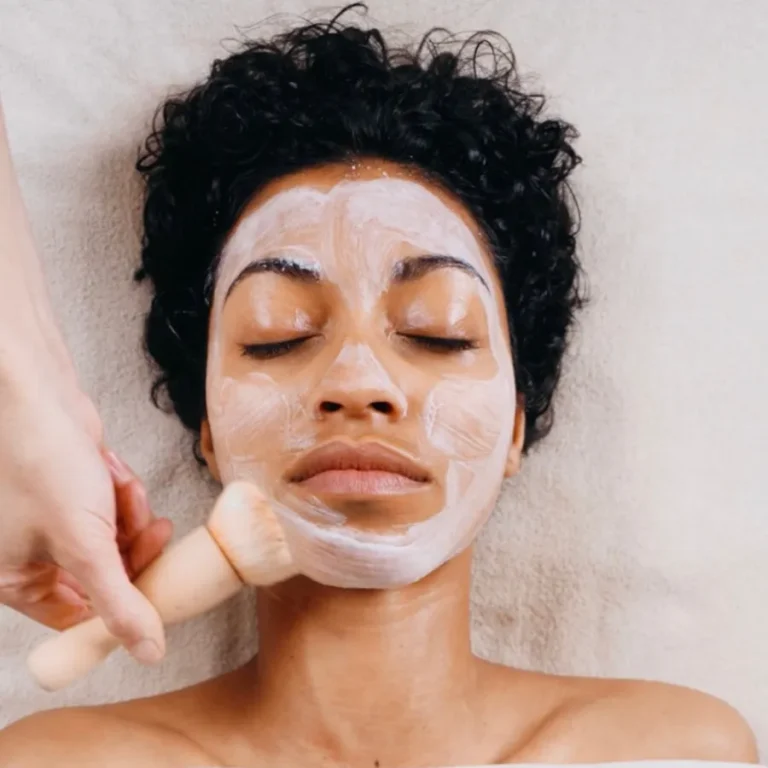hotel-chateau-de-citeaux-bourgogne-alaena-spa-mascarilla-facial